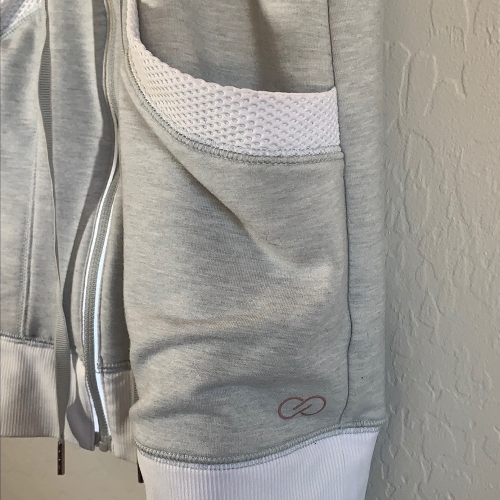 Calia limited edition vest - medium - Picture 2 of 4